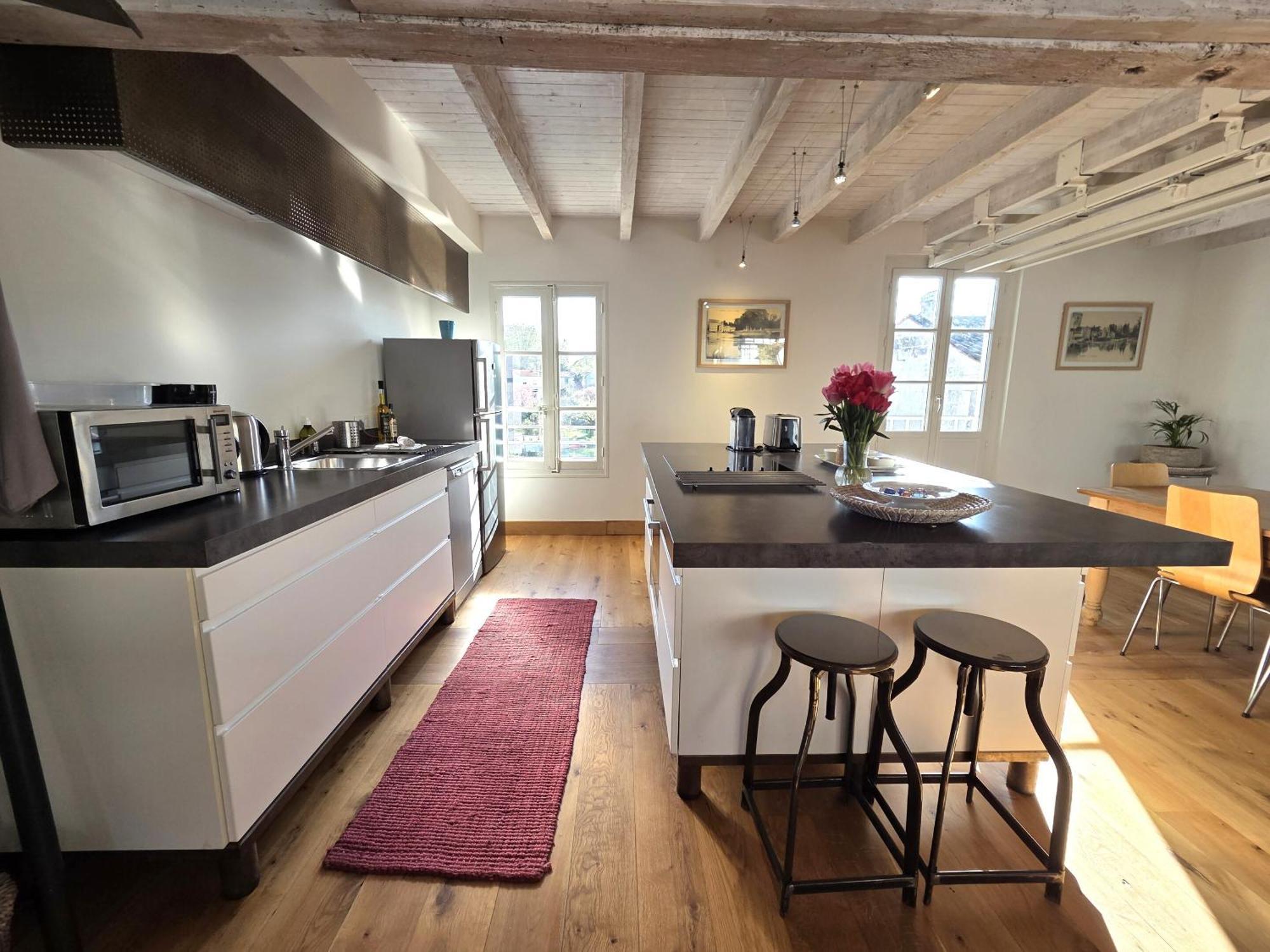 Quai 3 Loft Moderne Et Lumineux Les Pieds Dans L'Eau Apartment Jarnac Exterior photo