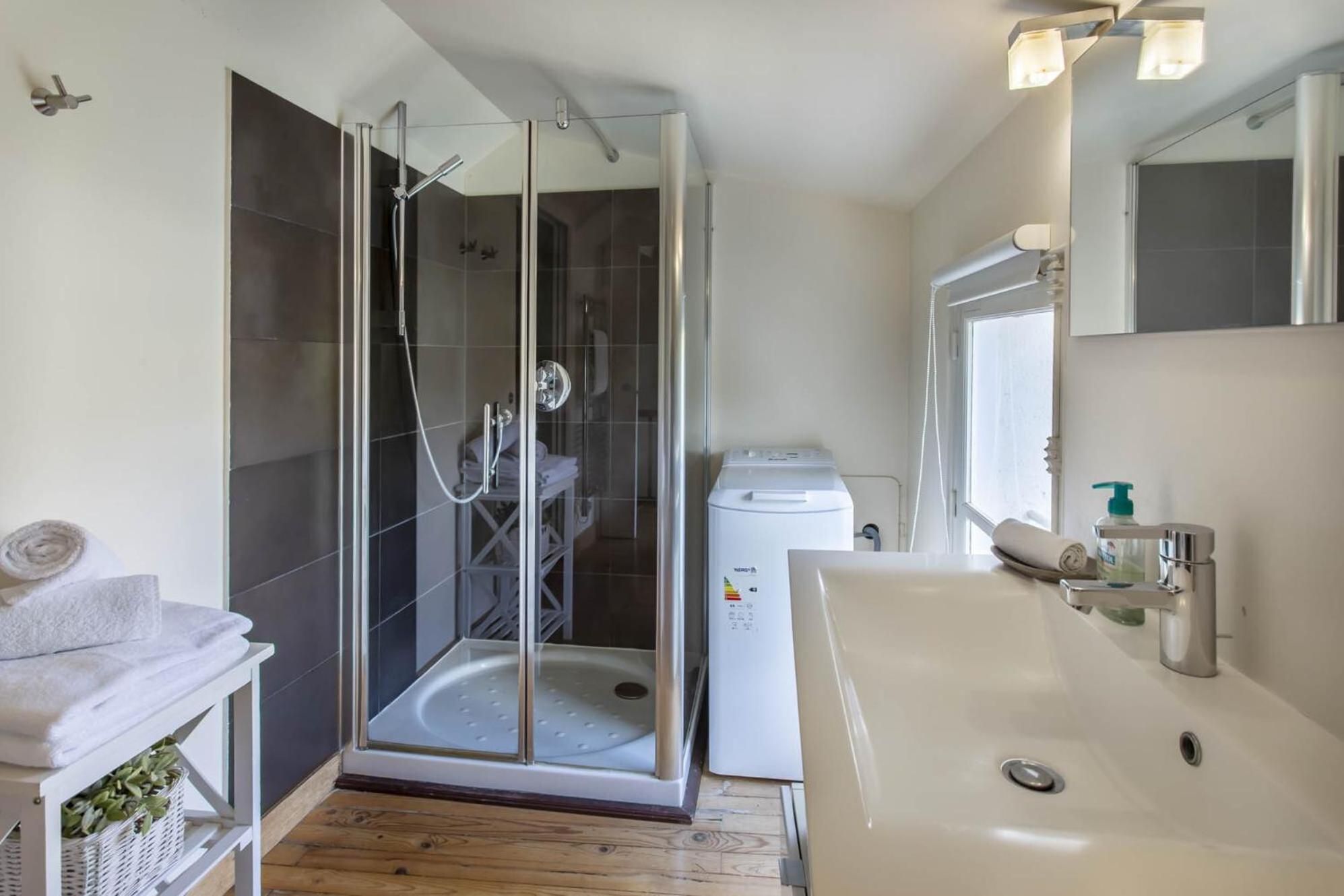 Quai 3 Loft Moderne Et Lumineux Les Pieds Dans L'Eau Apartment Jarnac Exterior photo